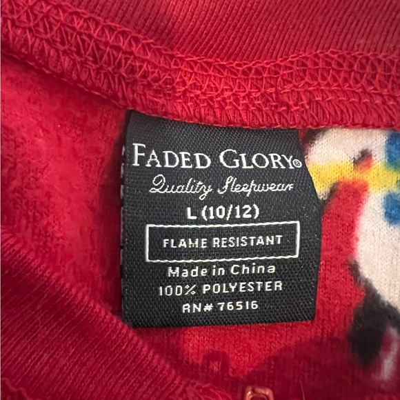 Kids Onesie Red Hockey Penguin footies with traction pads - Picture 4 of 7